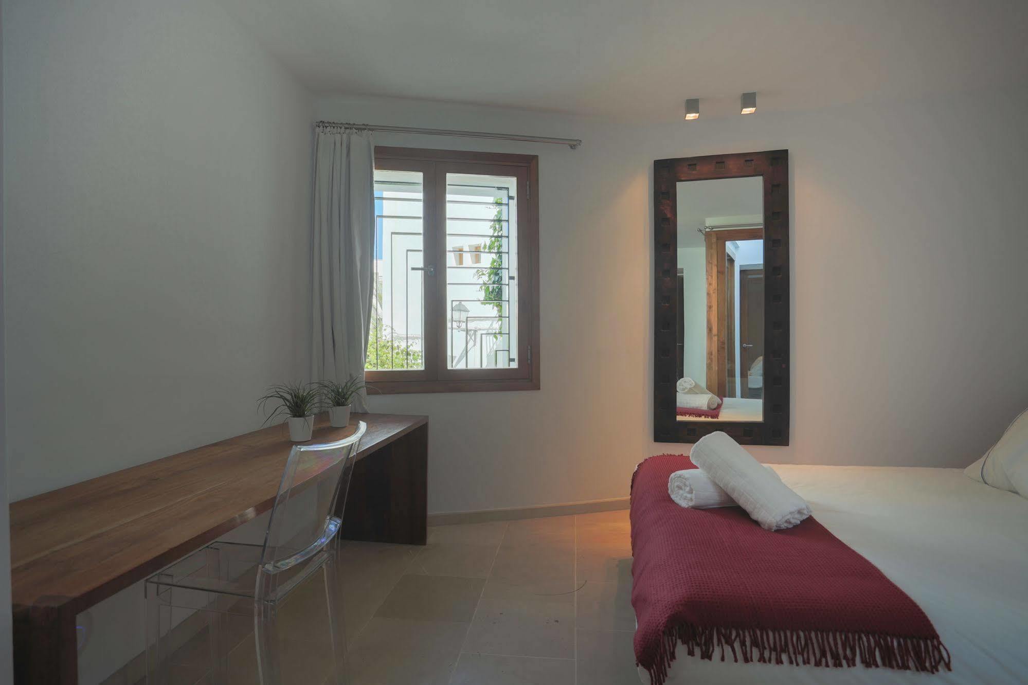 Apartamentos Xereca -Dalt Vila- Loft Ibiza città Esterno foto